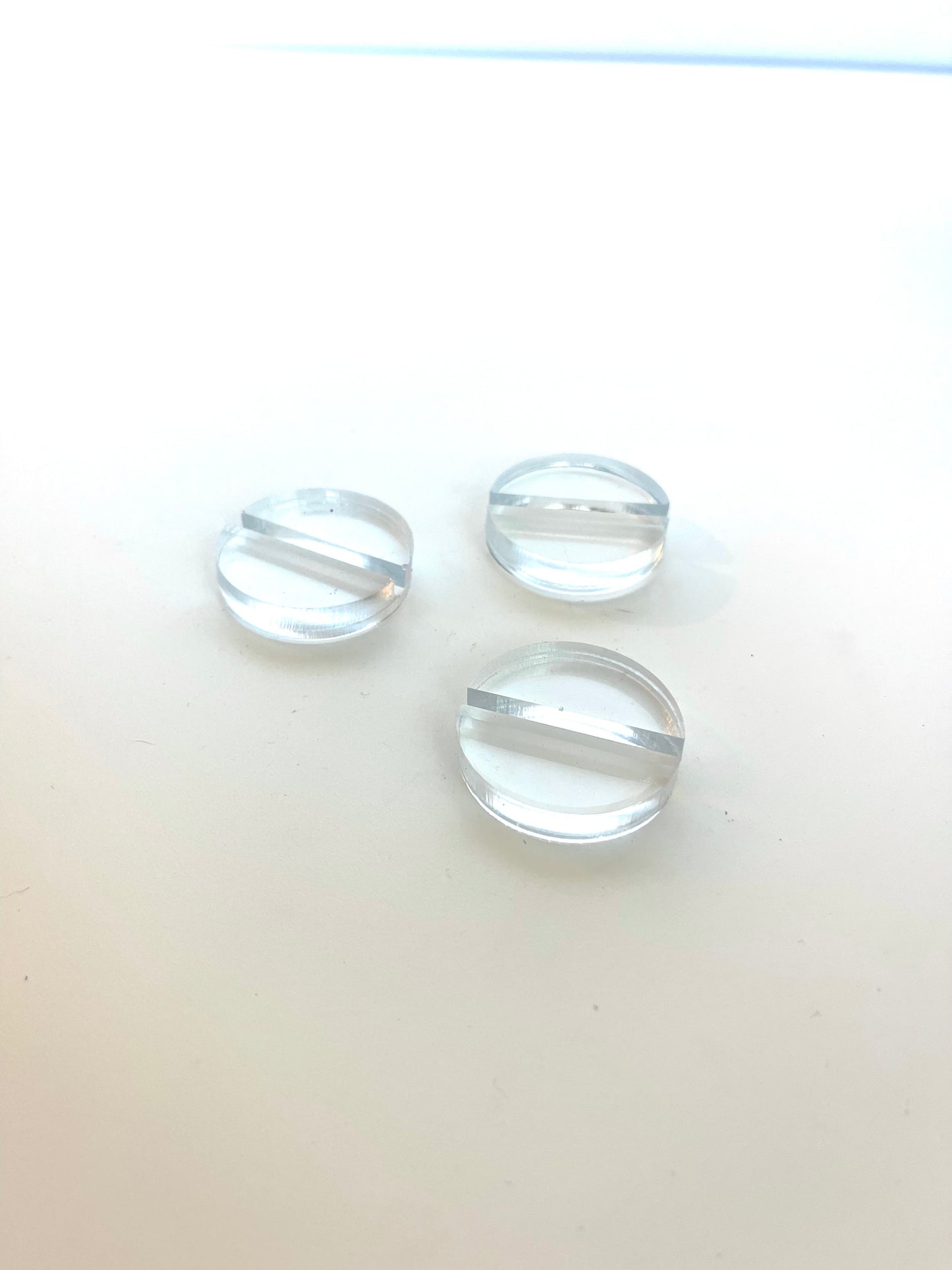 Base/stand for 1/8” pieces