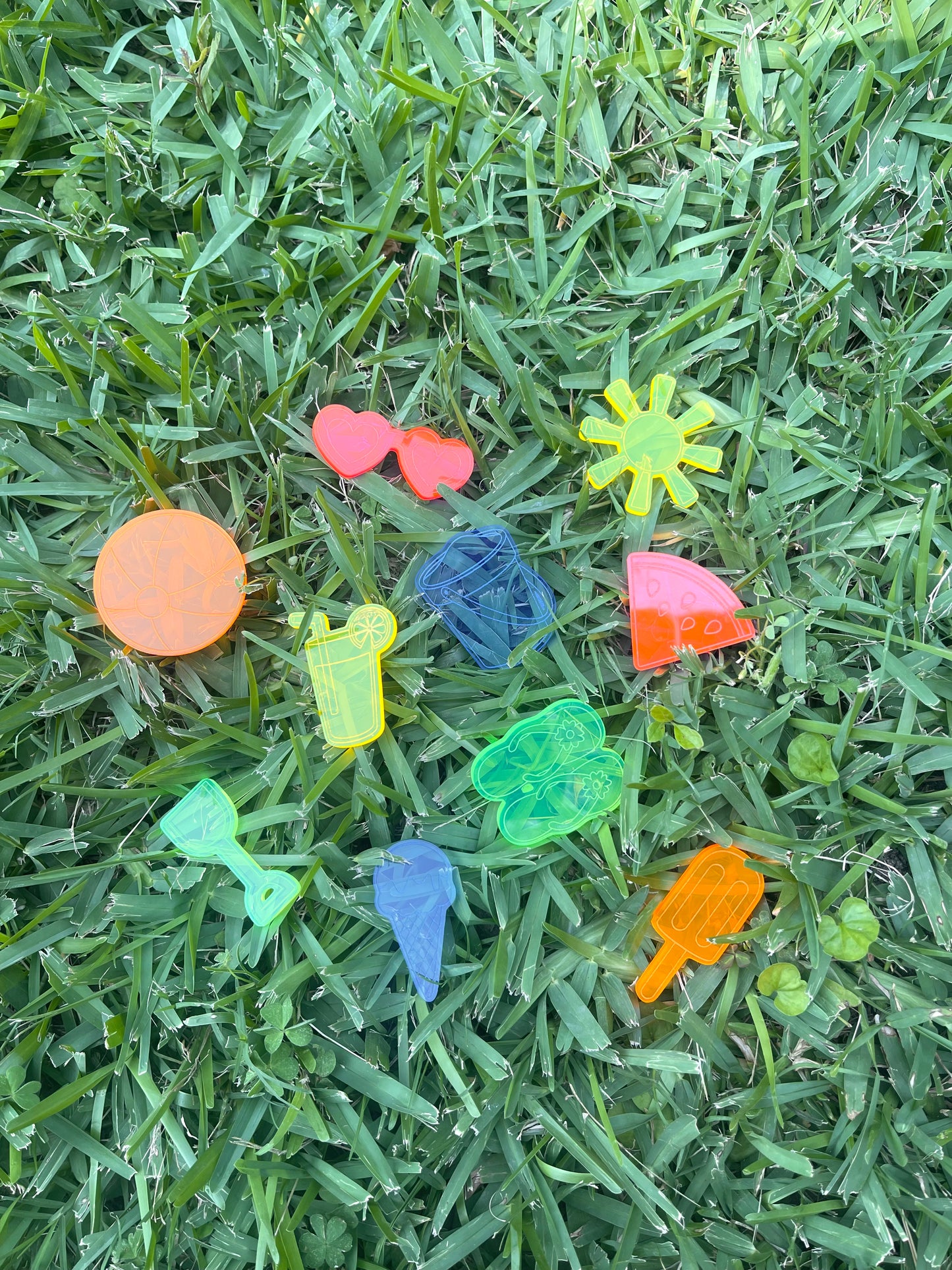 Summer loose parts