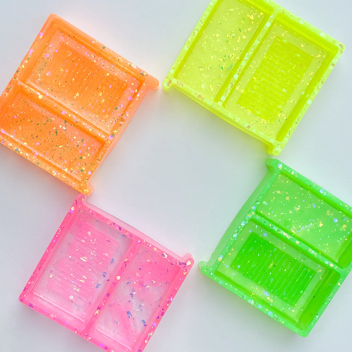 Small paint brush washer