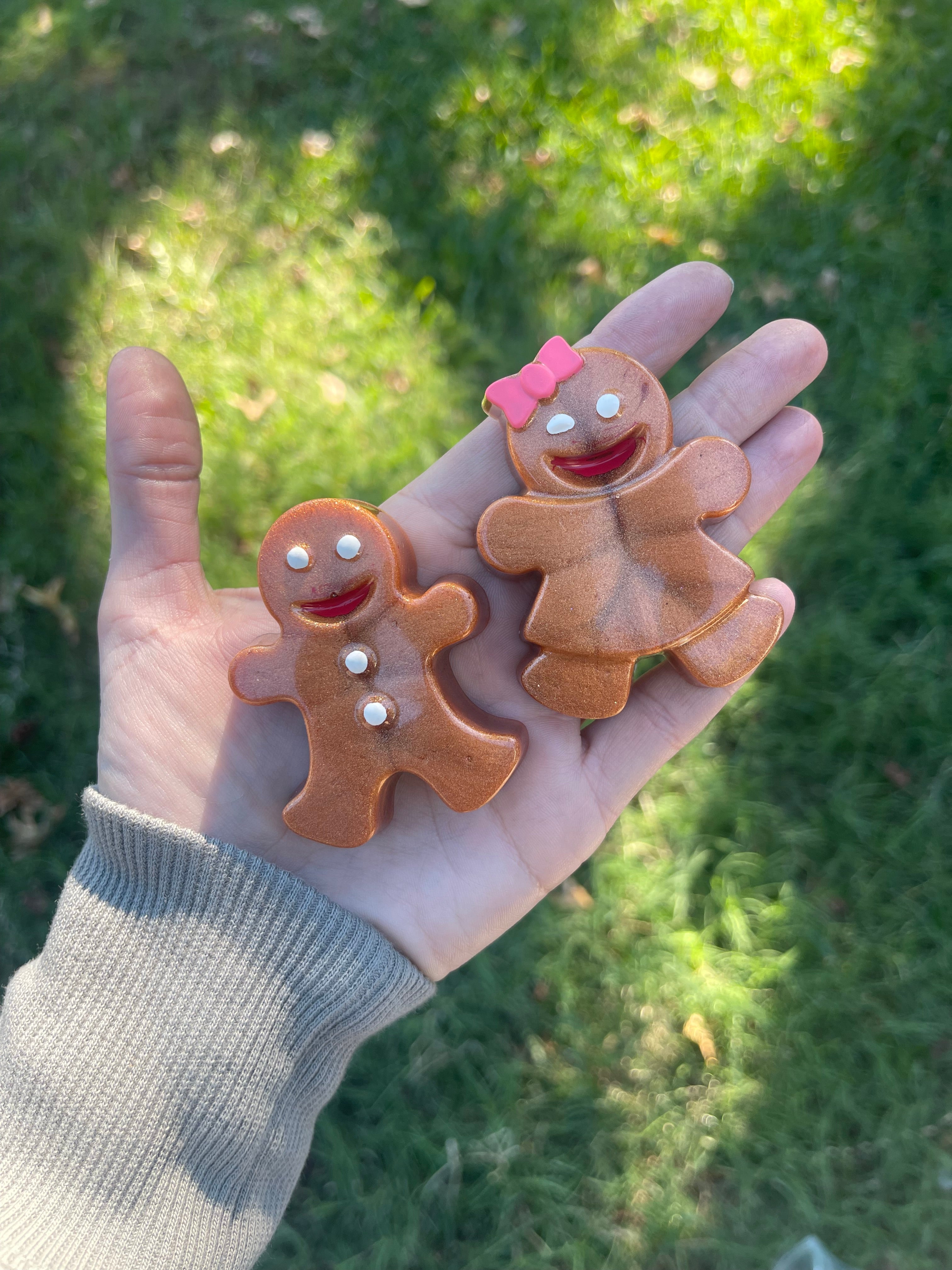 Large gingerbread people – Three Letter Words By Katie