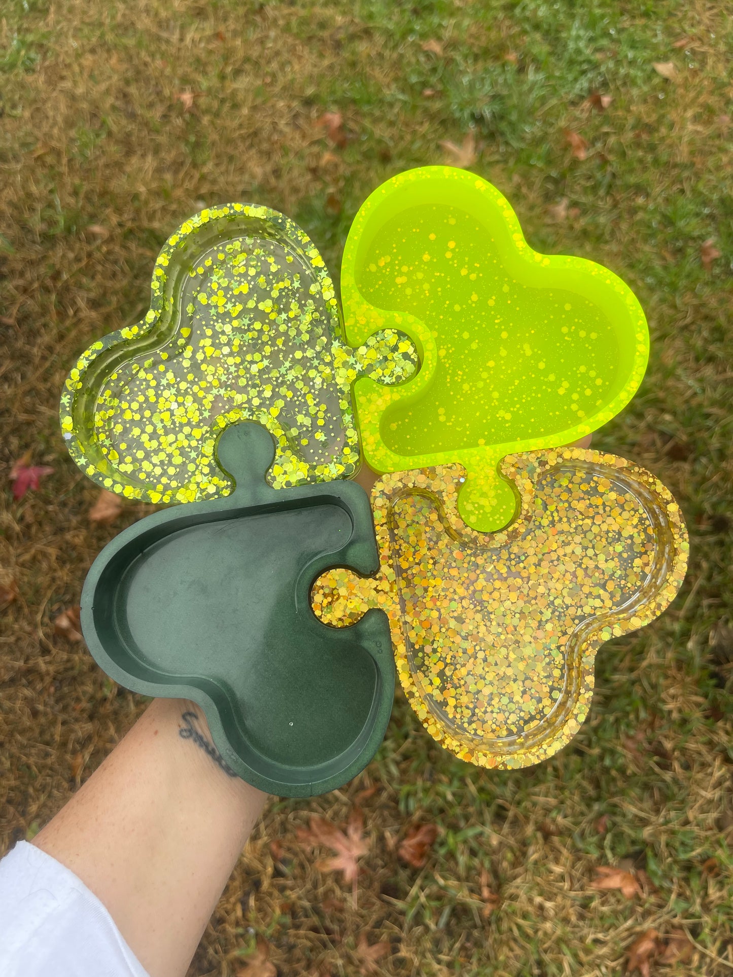 Interlocking tray