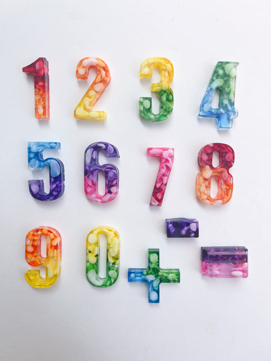 Lava lamp rainbow - Letters or Numbers